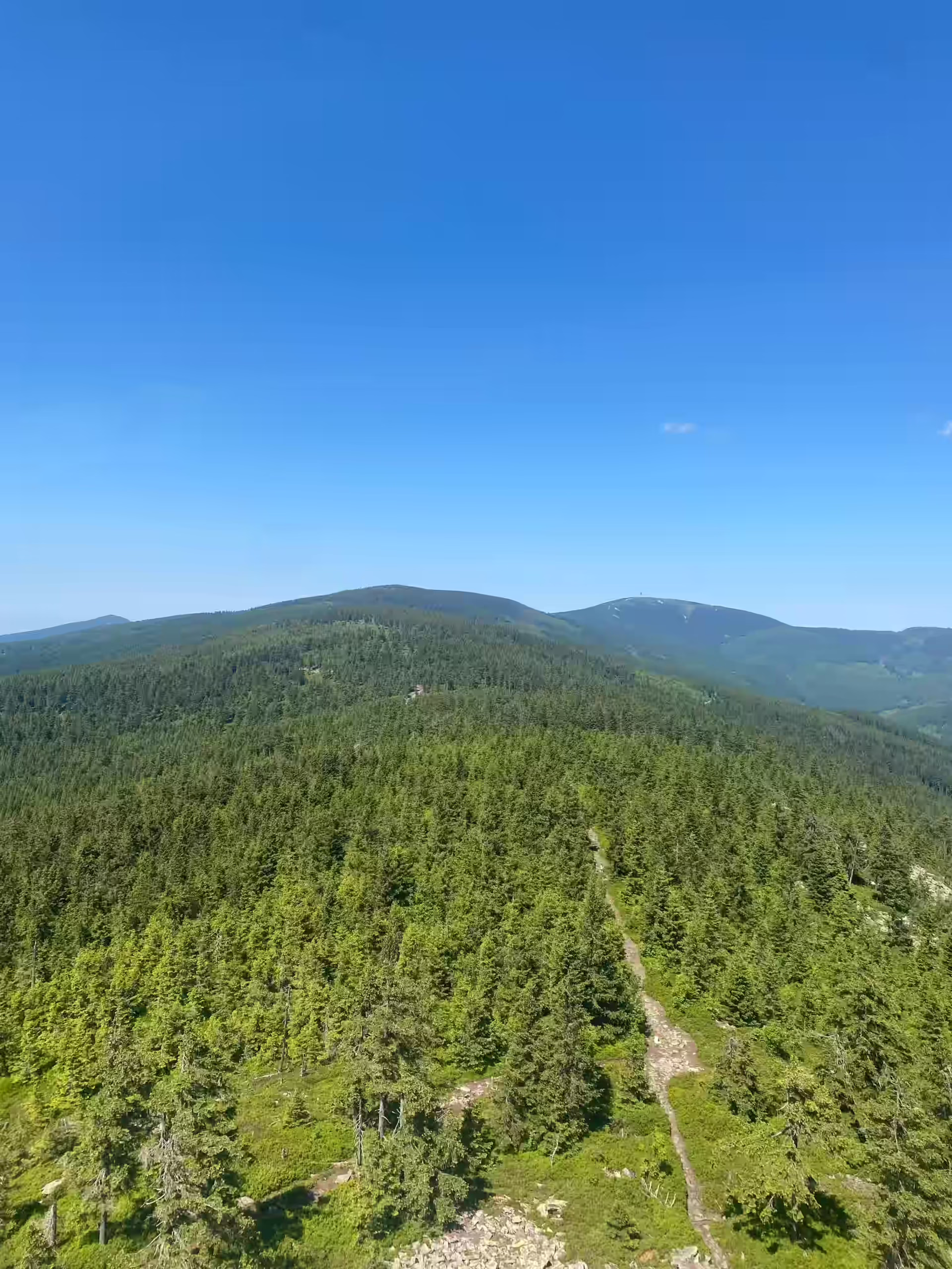 trasa-na-trojmorski-wierch-noclegi-miedzylesie