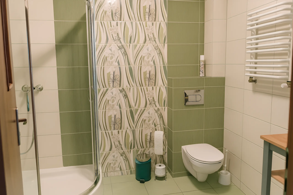 lazienka-pokoje-noclegi-miedzylesie-kwatery-prywatne