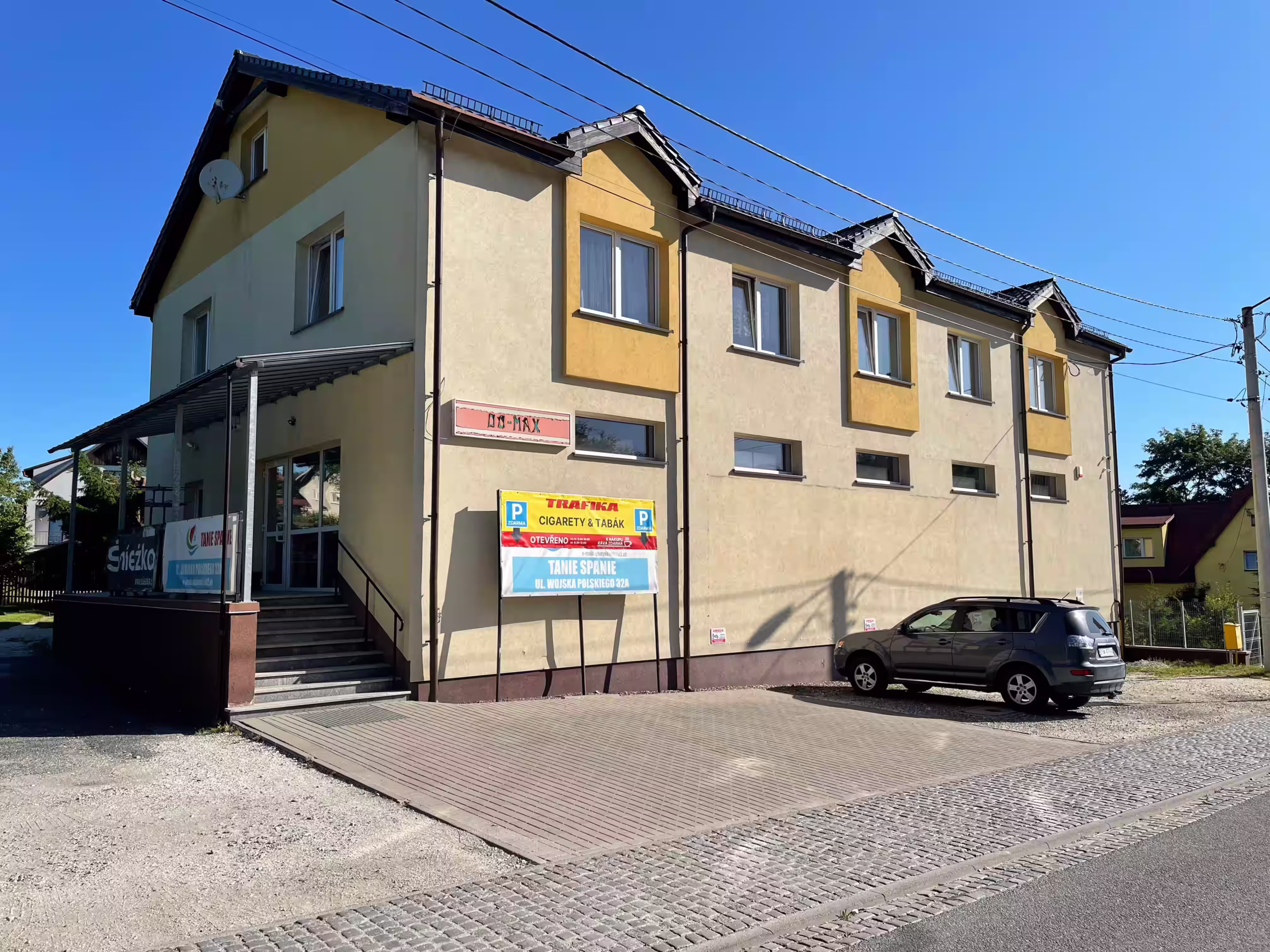 Budynek Noclegi Aktywny wypoczynek